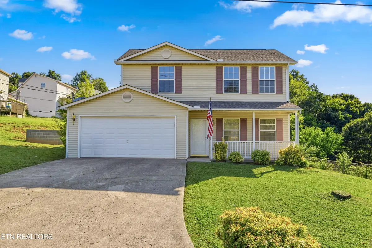 5950 Warrenpark Ln, Knoxville, TN 37912 - #1