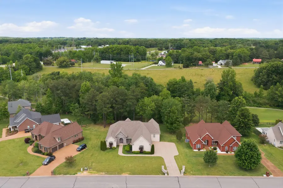 528 Country Club Drive, Dickson, TN 37055 - #3