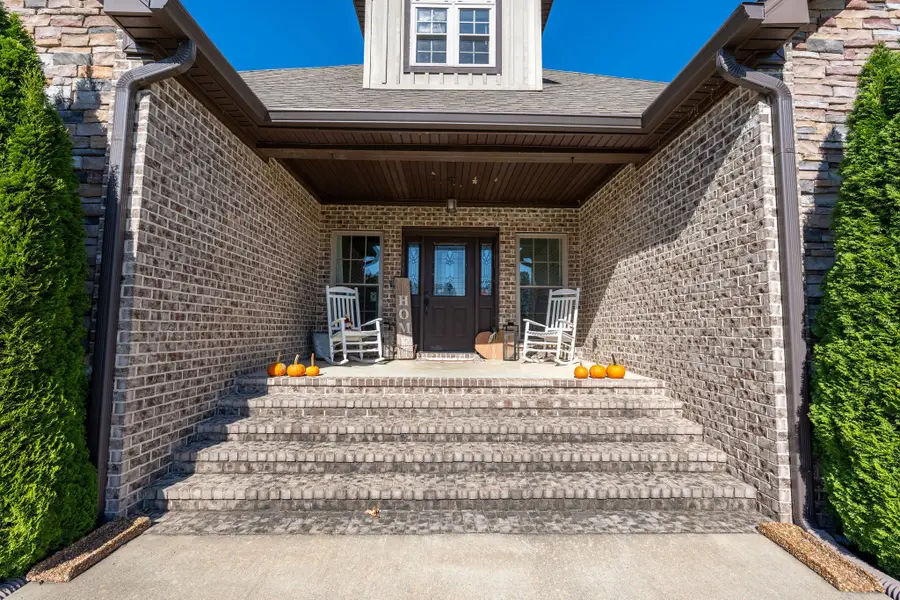 562 Double Eagle Dr, Summertown, TN 38483 - #3