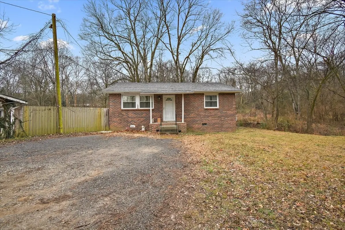 1081 Slaters Creek Rd, Goodlettsville, TN 37072 - #1