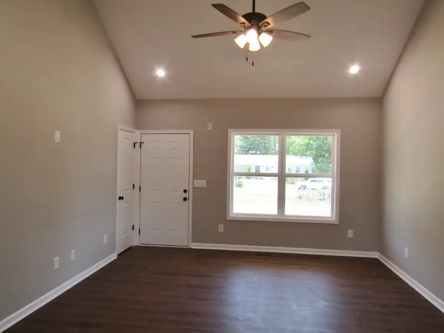 470 Crescent Factory Rd, Lawrenceburg, TN 38464 - #3