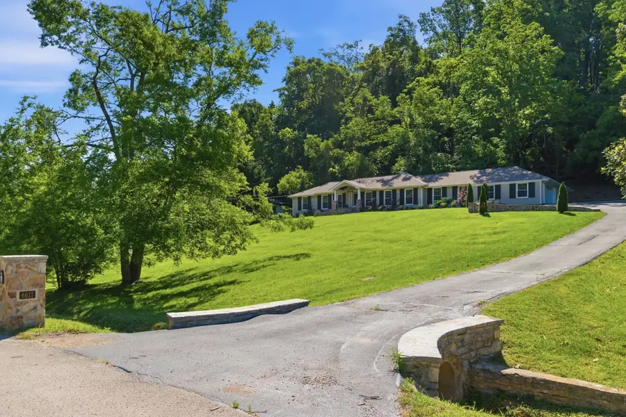 6617 Ellesmere Rd, Nashville, TN 37205 - #2