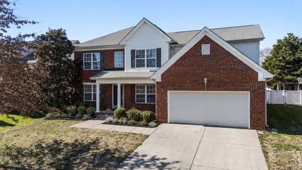5037 Saint Ives Dr, Murfreesboro, TN 37128