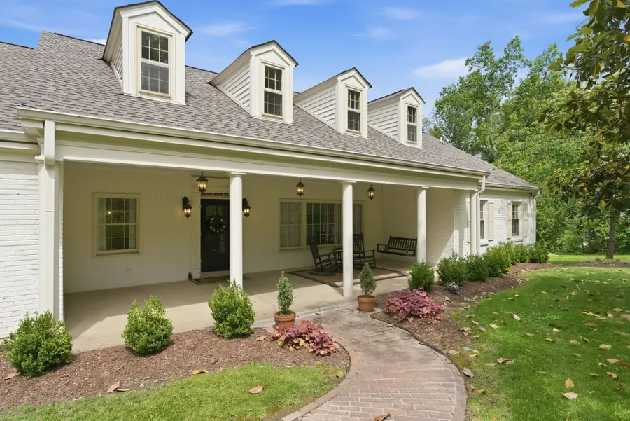 1084 Lynnwood Blvd, Nashville, TN 37215 - #2