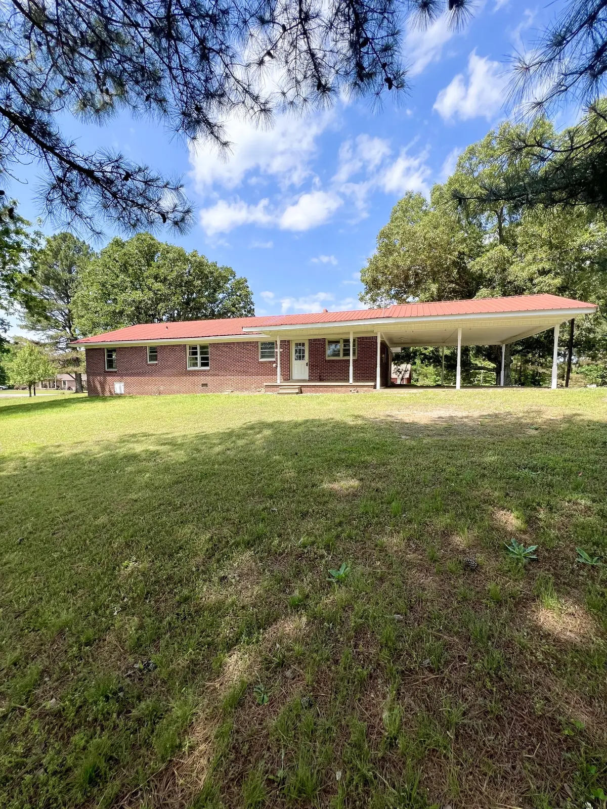 1155 S Main St, Lexington, TN 38351 - #1