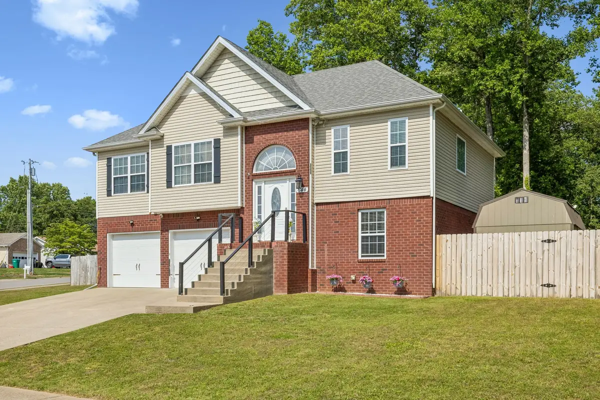 644 Ashley Oaks Dr, Clarksville, TN 37042 - #1