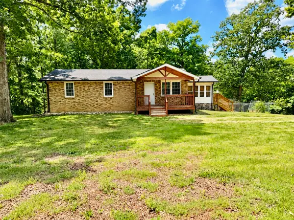 9092 E 40 Rd, Bon Aqua, TN 37025