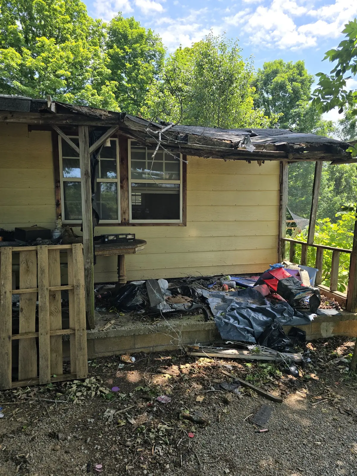 701 Stinson Rd, Bon Aqua, TN 37025 - #1