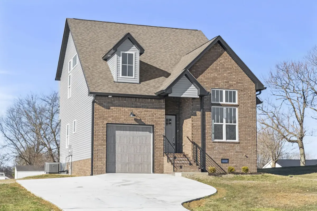 208 Freedom Dr, Portland, TN 37148 - #1