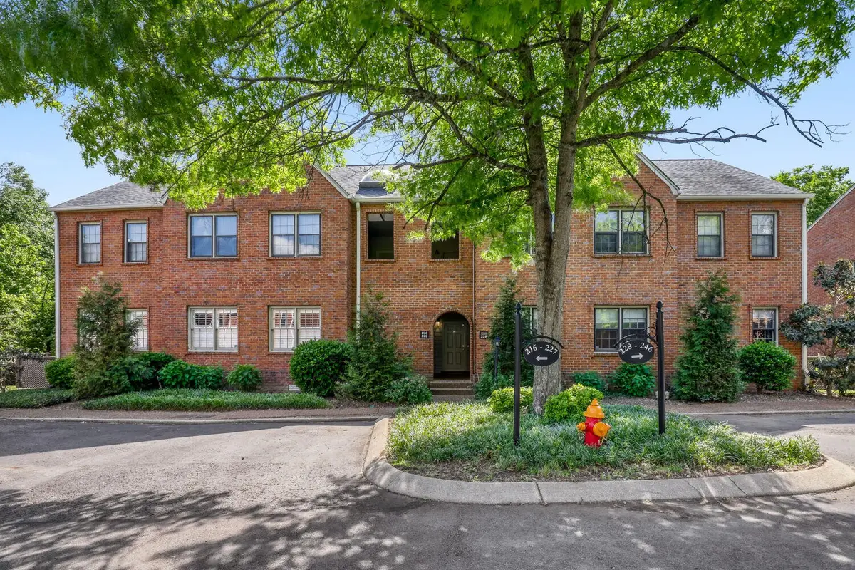 229 Westchase Dr #229, Nashville, TN 37205 - #1