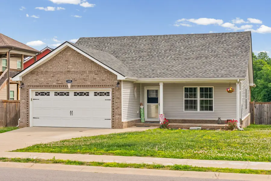 505 Burgess Ct, Clarksville, TN 37042 - #2