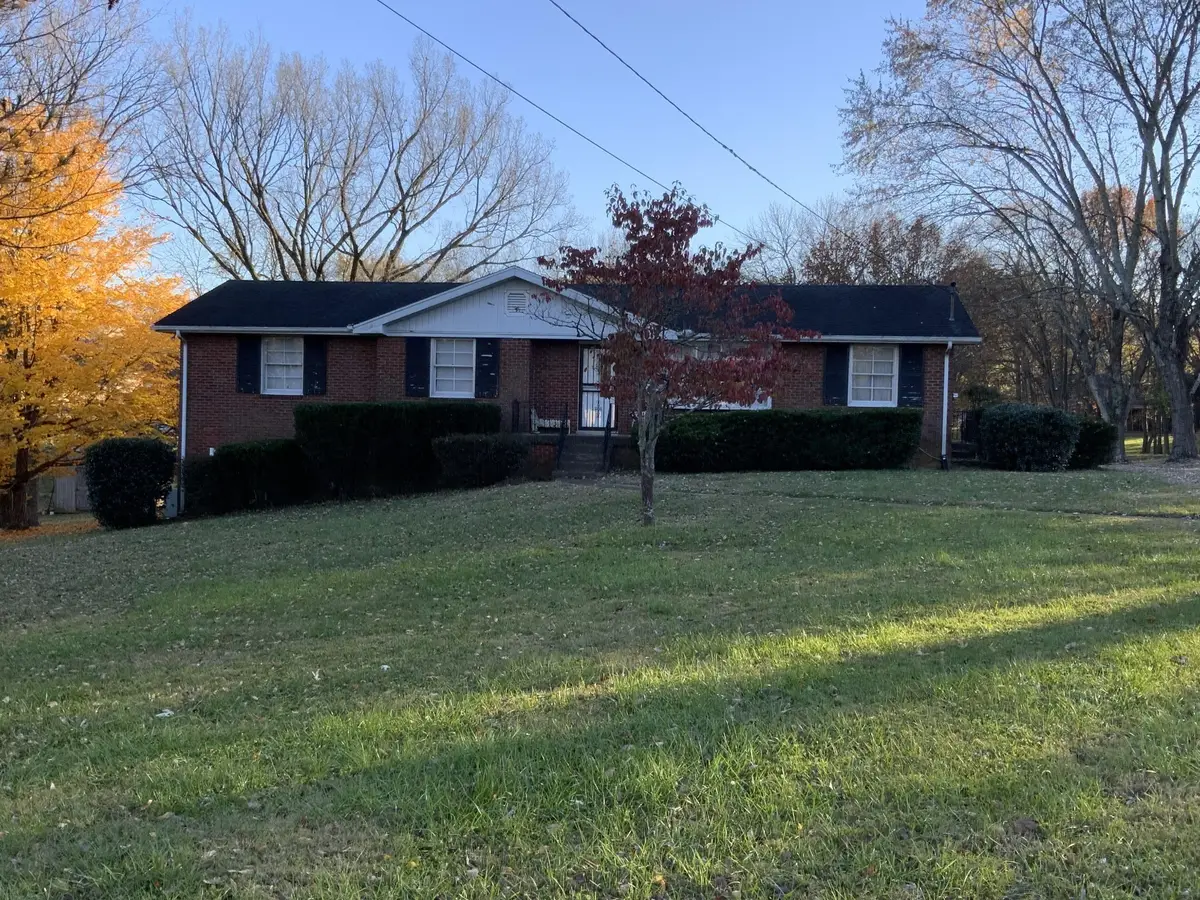 102 Graycroft Ct, Madison, TN 37115 - #1