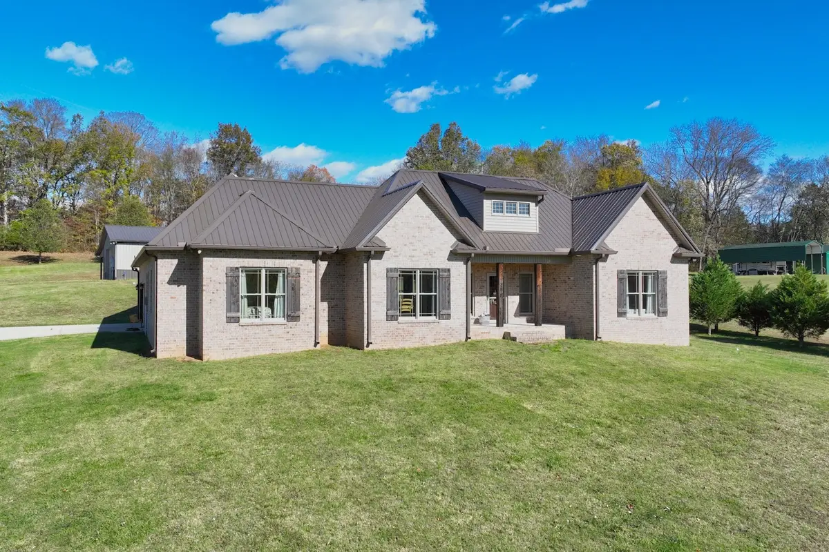 2189 Double Branch Rd, Columbia, TN 38401 - #1
