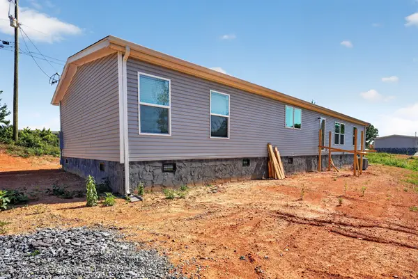 261 Laura Boiling Loop Road, Strawberry Plains, TN 37871