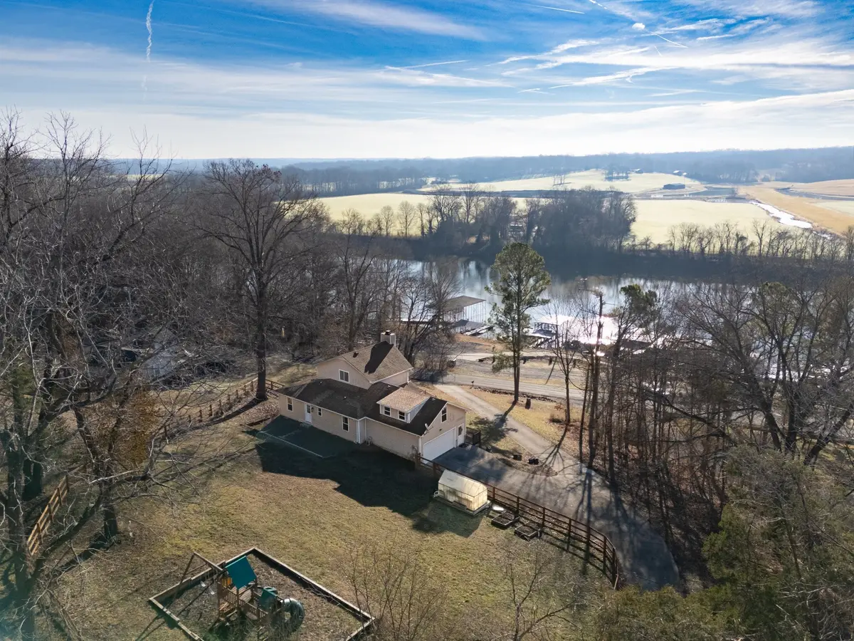 1176 Seven Mile Ferry Rd N, Clarksville, TN 37040 - #1