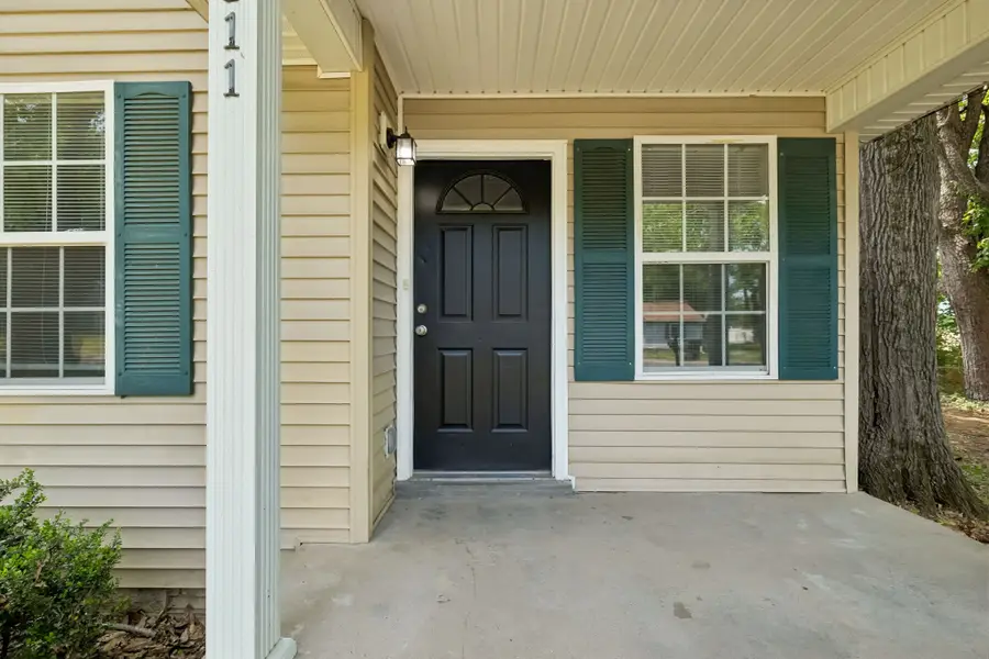 511 Hayes St, Springfield, TN 37172 - #2