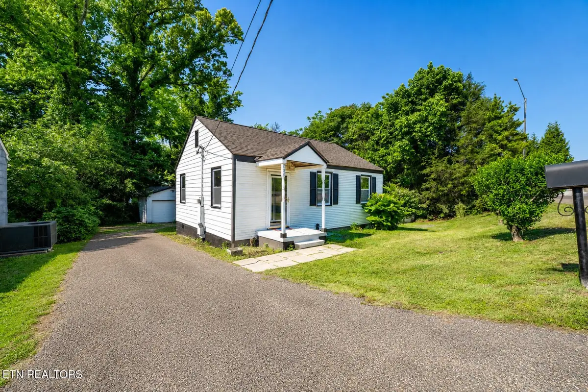 224 Wynn Ave, Knoxville, TN 37920 - #1