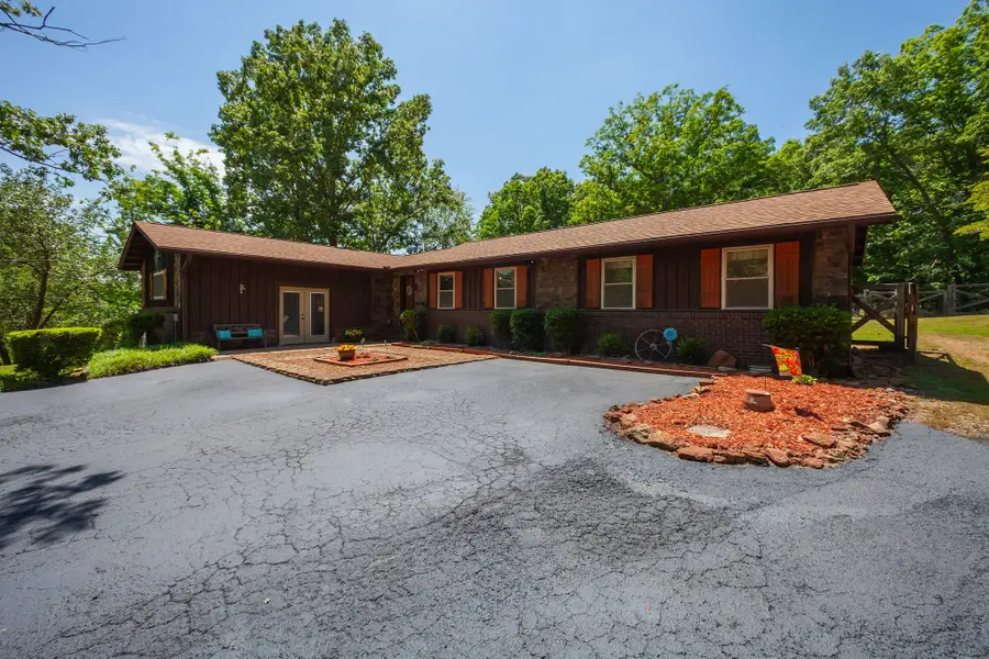 681 Swan Johnson Rd, Darden, TN 38328 - #2