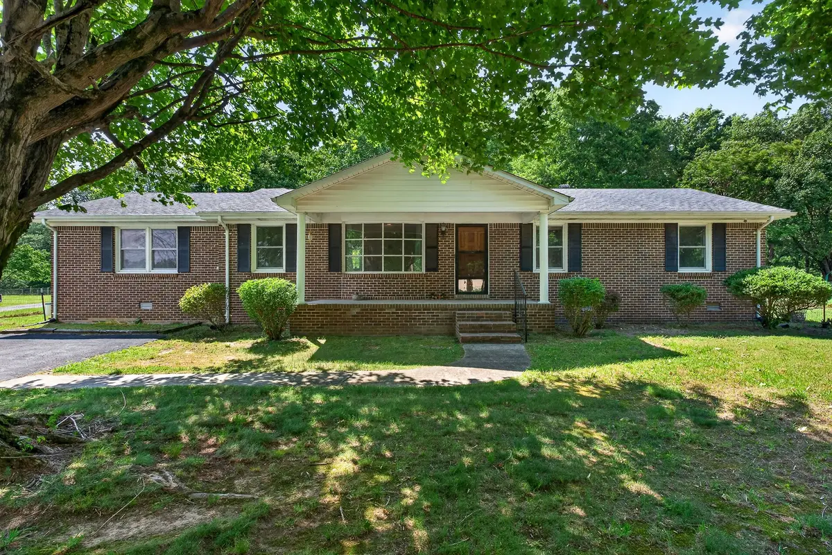 2818 Blue Springs Rd, Smithville, TN 37166 - #1