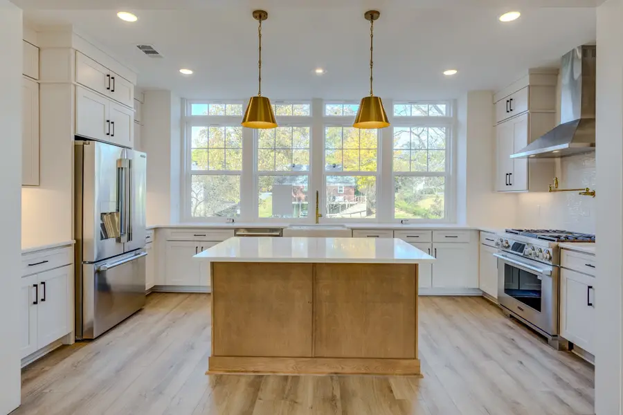 205 Daydreamer Ln, Nashville, TN 37206 - #2
