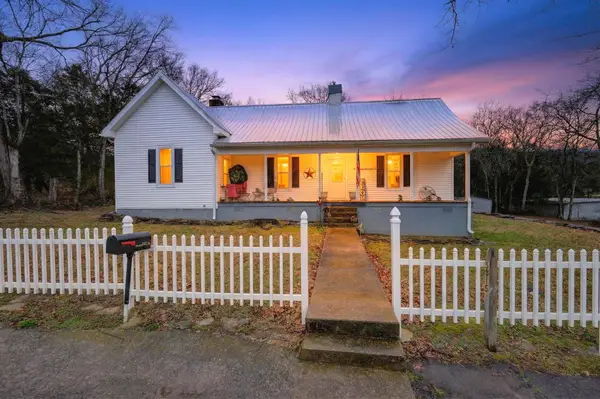 5815 Bradyville Rd, Bradyville, TN 37026