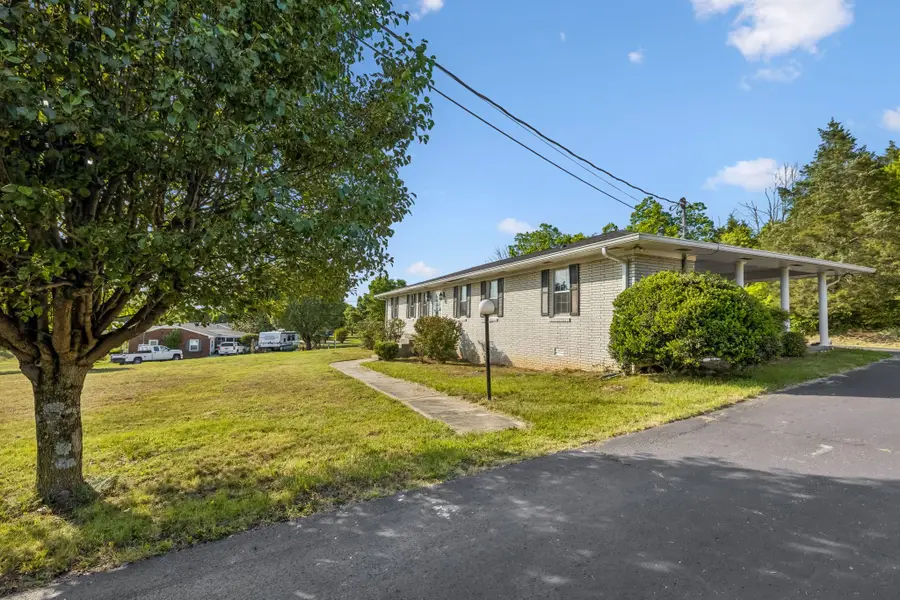 212 Dixon Springs Hwy, Carthage, TN 37030 - #3