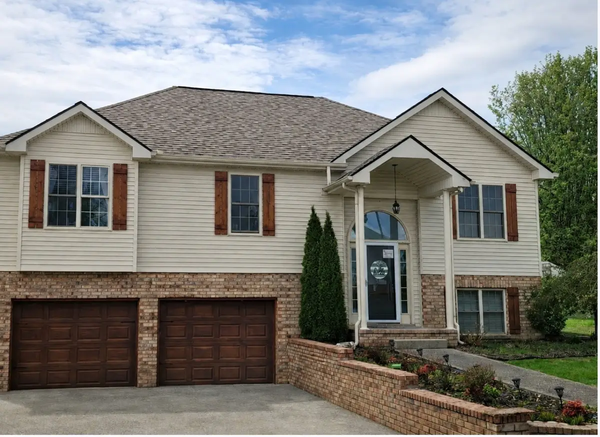 3010 Mcquiston Dr, Greenbrier, TN 37073 - #1