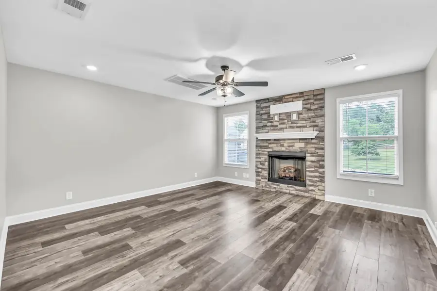 246 Stone Bluff Way, Clarksville, TN 37040 - #2
