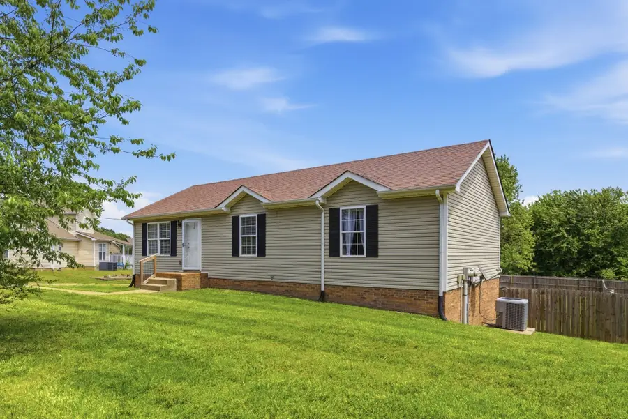 1829 Needmore Rd, Clarksville, TN 37042 - #2