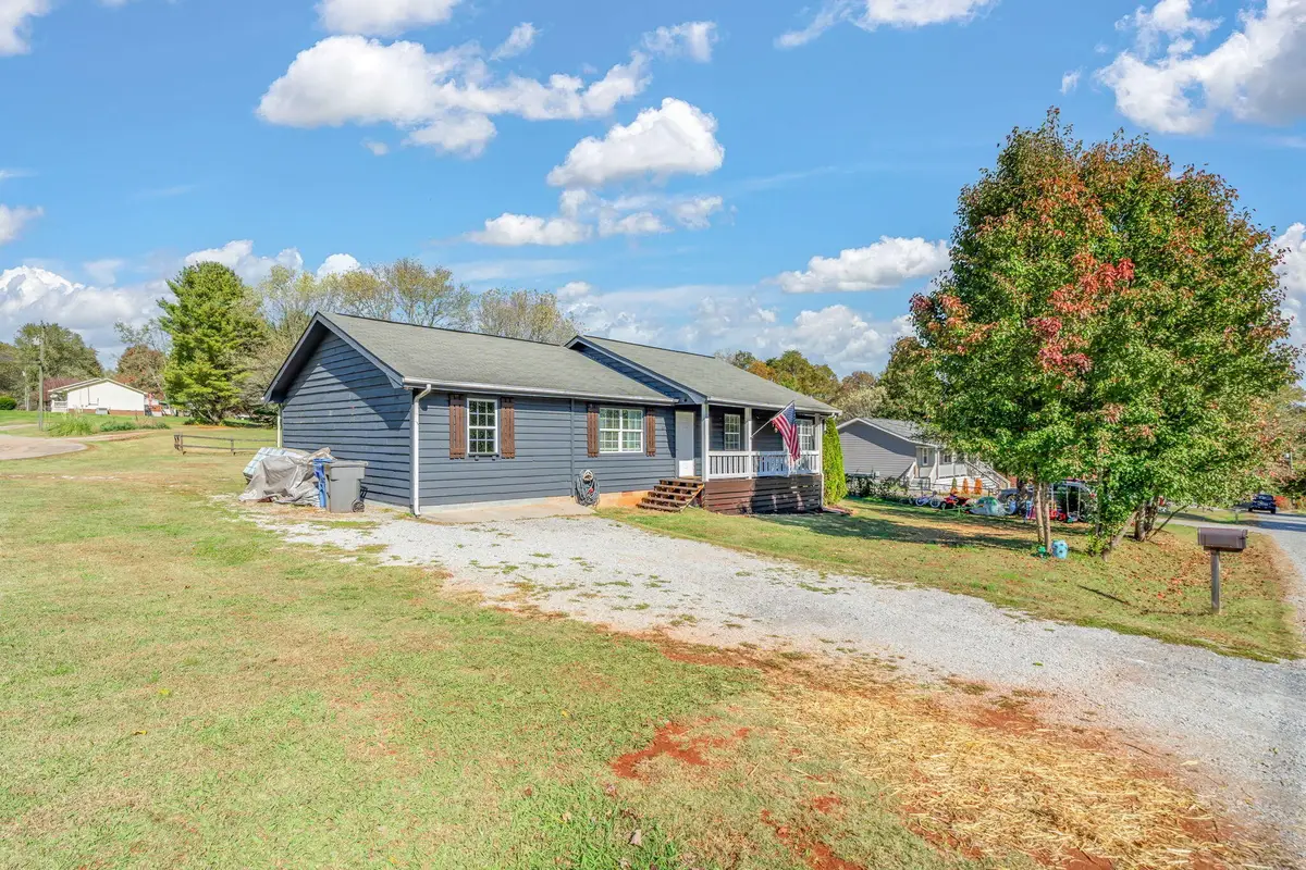 105 Lovin Farm Lane, Vonore, TN 37885 - #1
