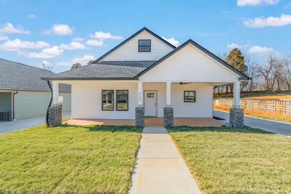 924 Stratford Avenue, Sweetwater, TN 37874