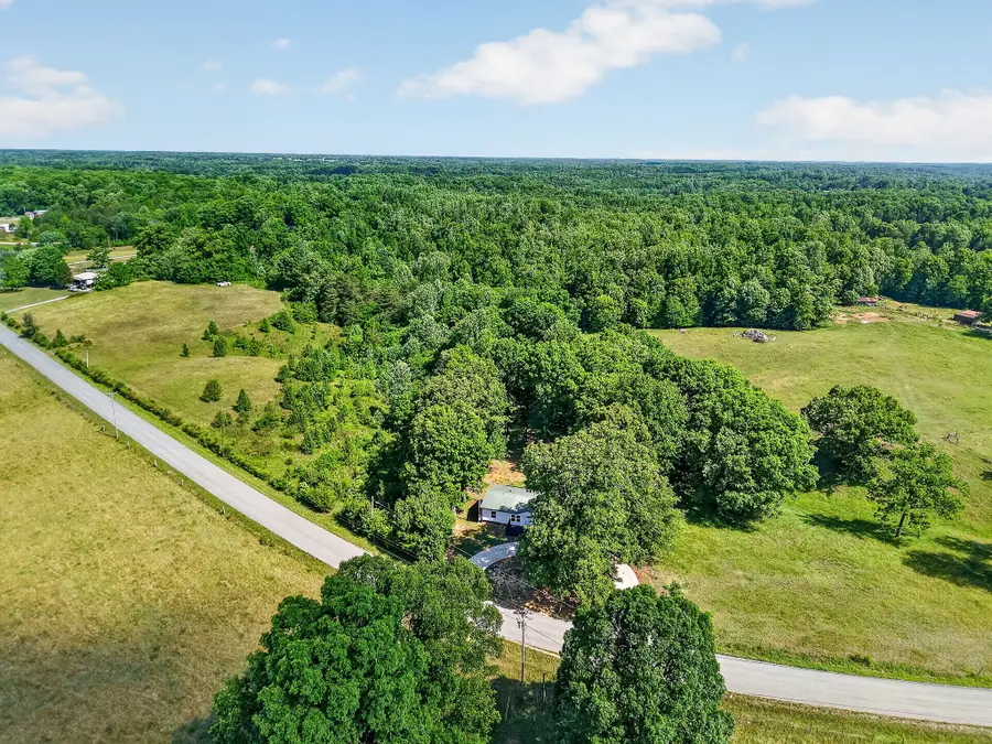 1883 Browntown Rd, Sparta, TN 38583 - #3