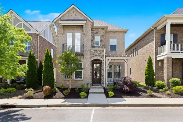 139 Benjamin Ln, Hendersonville, TN 37075