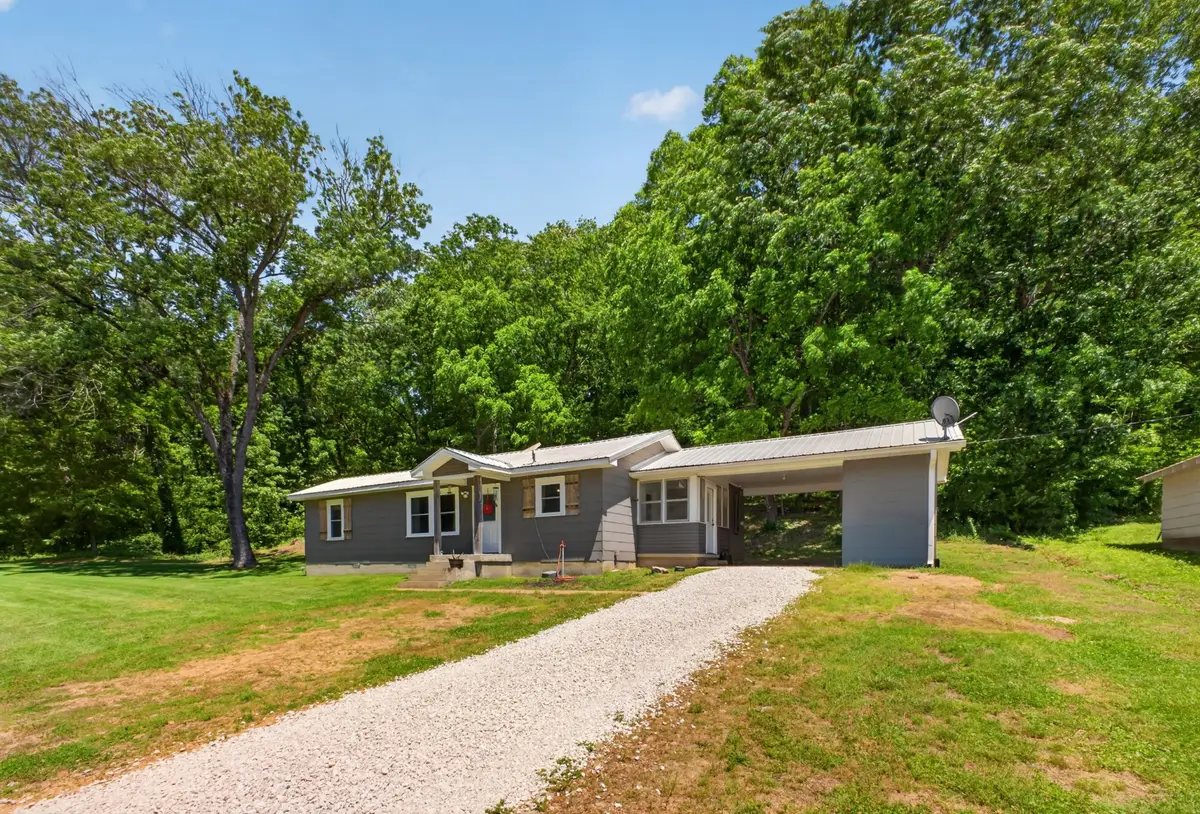 4854 Dry Fork Rd, Hampshire, TN 38461 - #1
