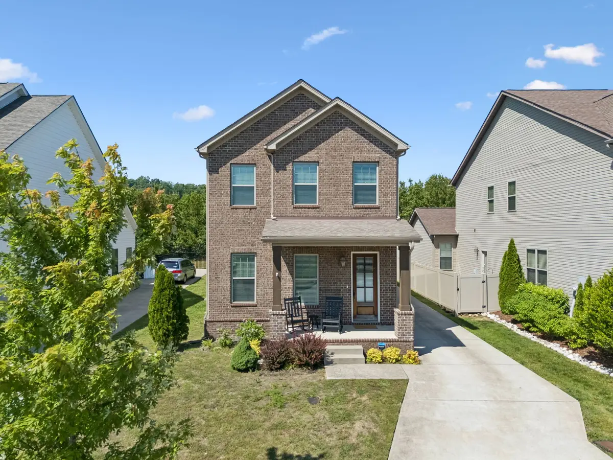 1649 Brockton Ln, Nashville, TN 37221 - #1