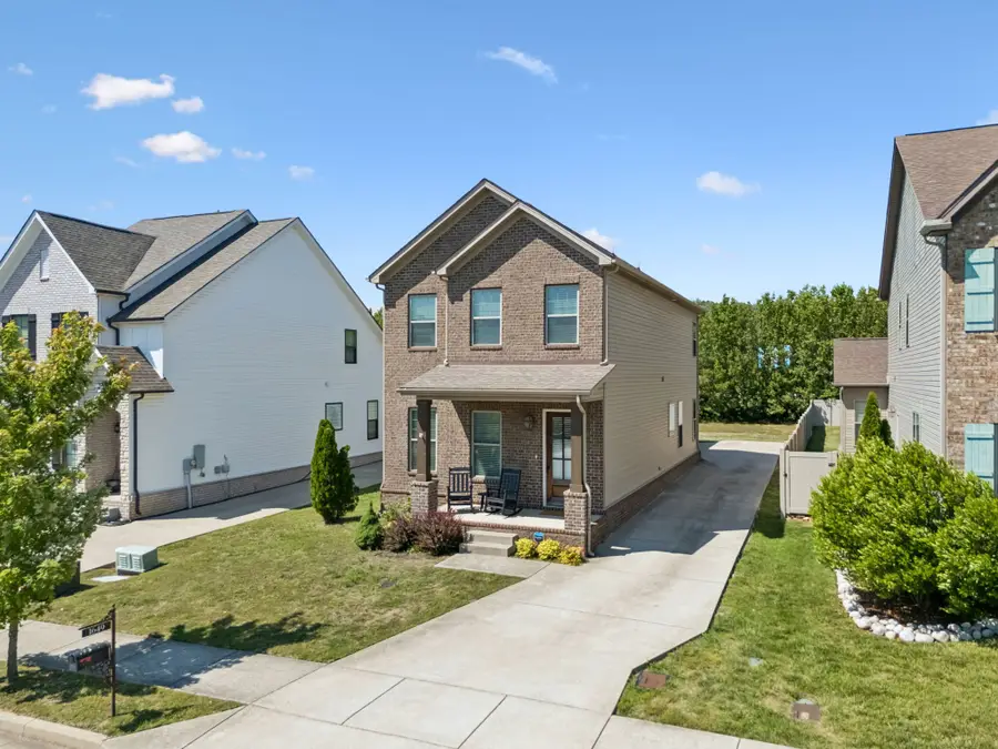 1649 Brockton Ln, Nashville, TN 37221 - #2
