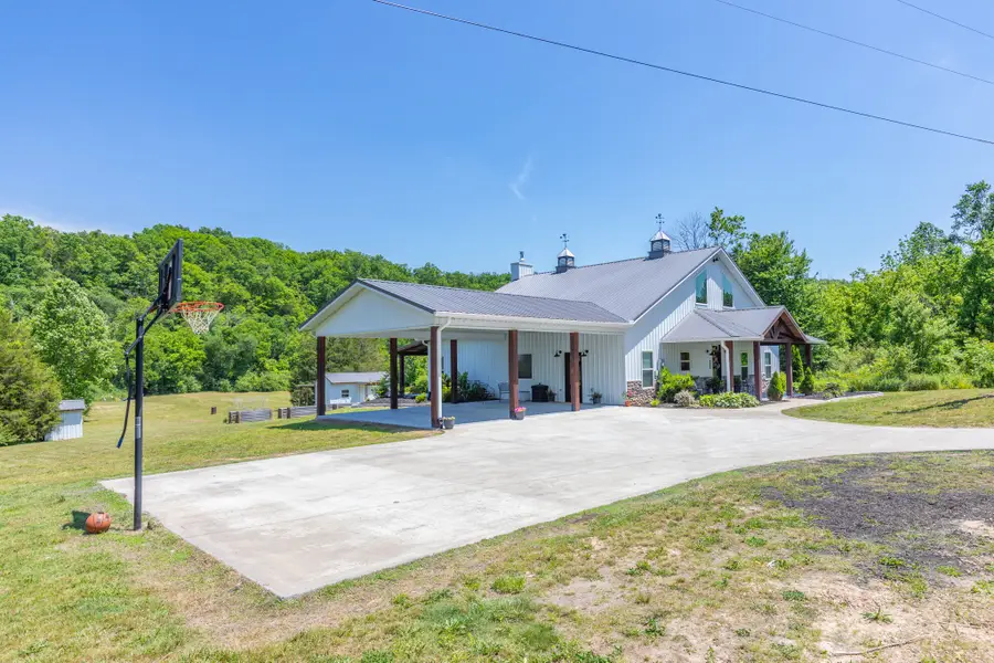 615 Little Swan Creek Rd, Hohenwald, TN 38462 - #3
