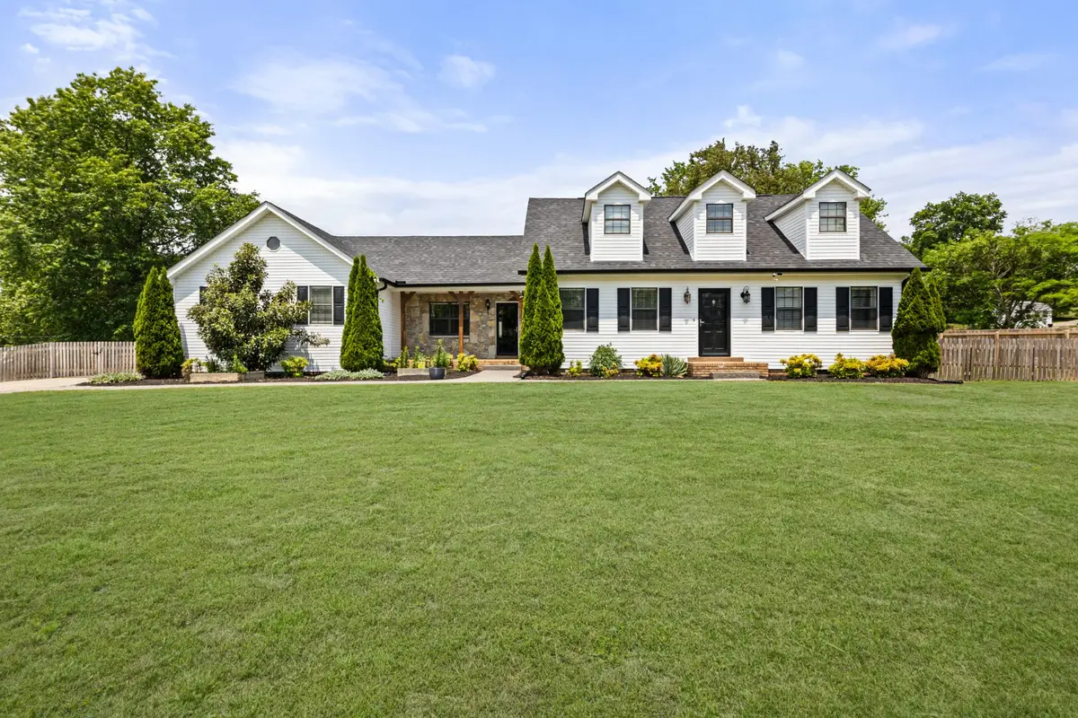 510 Deshea Creek Rd, Gallatin, TN 37066 - #1