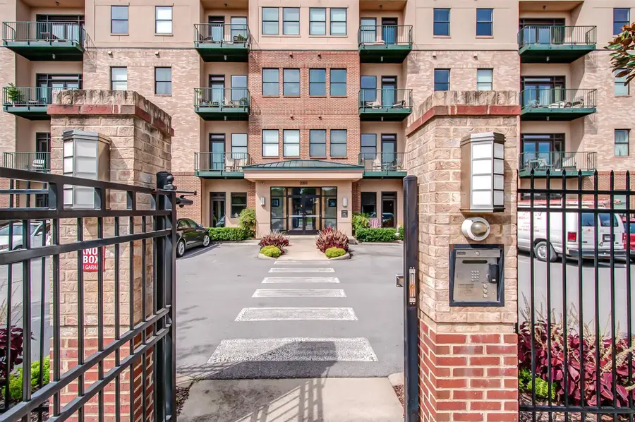 2201 8th Ave S #104, Nashville, TN 37204 - #2