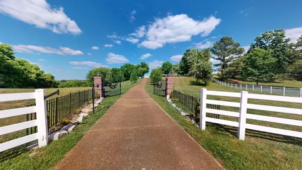 1150 Cochran Cemetery Rd, Lewisburg, TN 37091