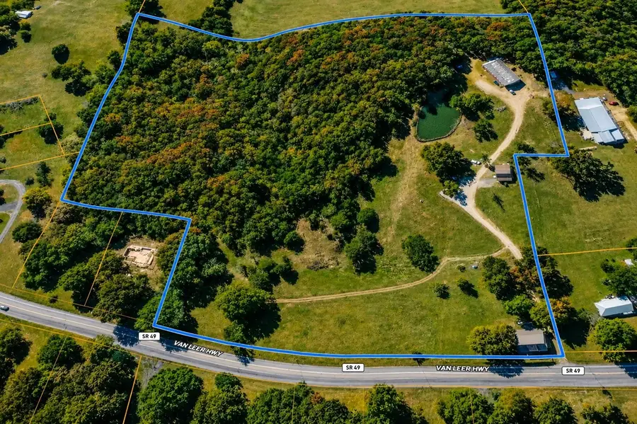 3135 Vanleer Hwy, Charlotte, TN 37036 - #2