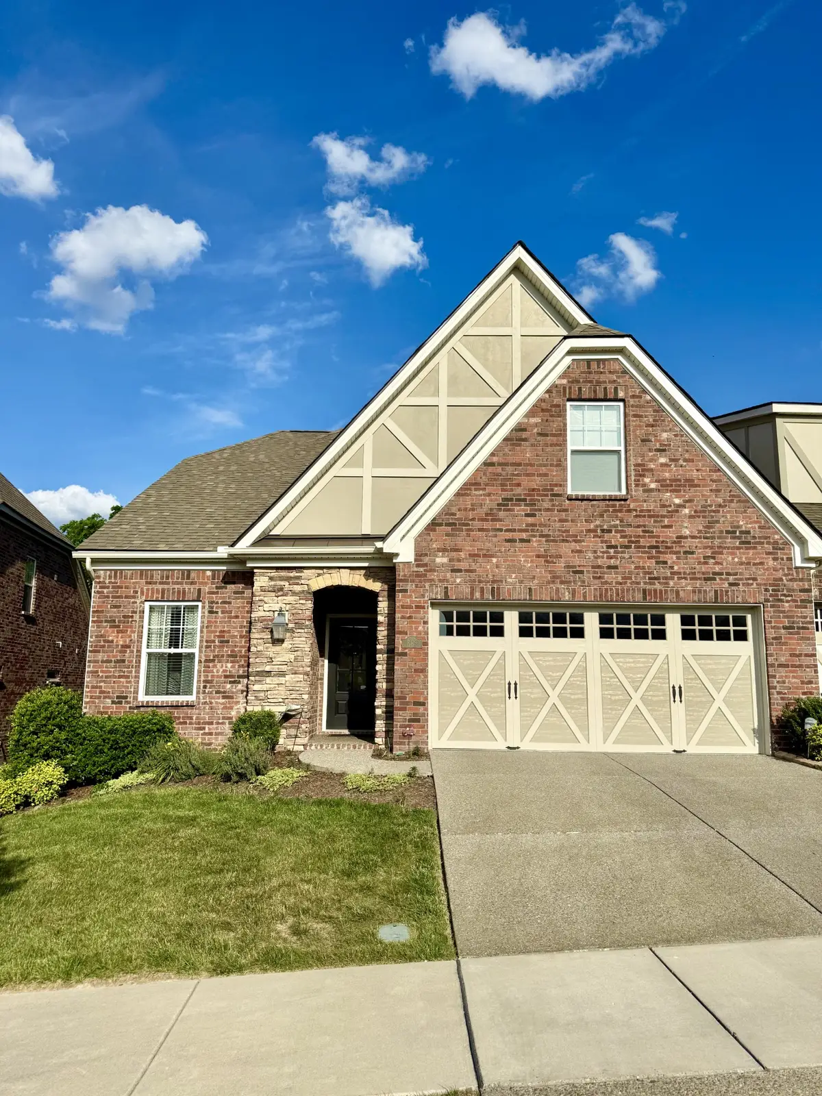 883 Cherry Grove Dr, Hendersonville, TN 37075 - #1