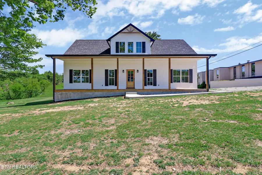 103 N Duncan St, Jamestown, TN 38556 - #3