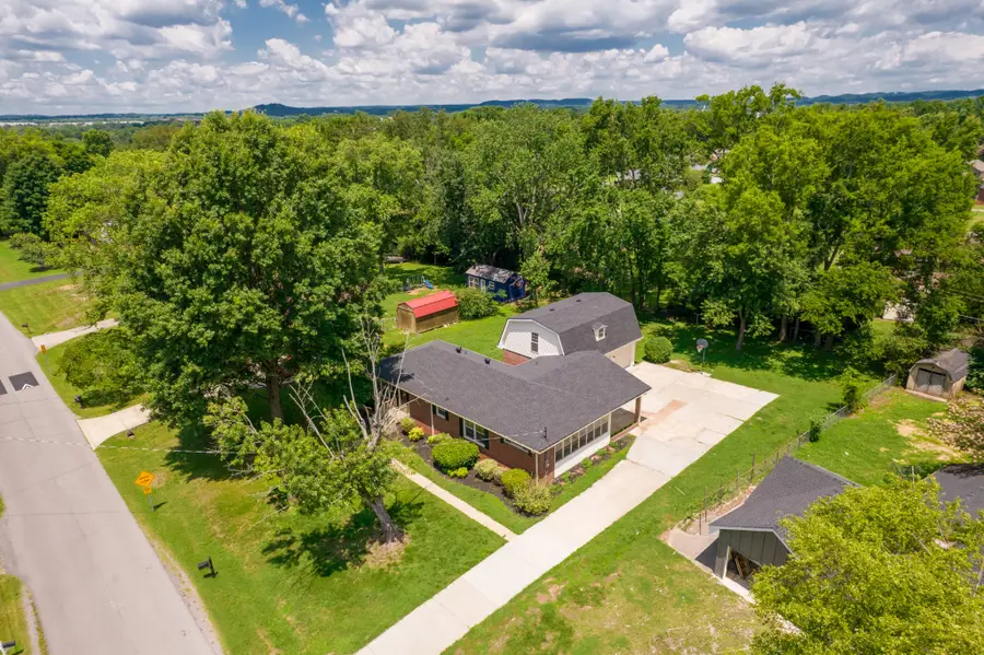 1117 Peninsula Dr, Gallatin, TN 37066 - #3