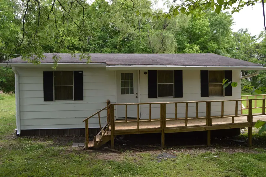 107 Coffey St, Wartrace, TN 37183 - #2
