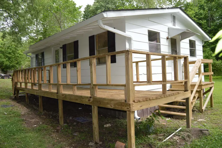107 Coffey St, Wartrace, TN 37183 - #3