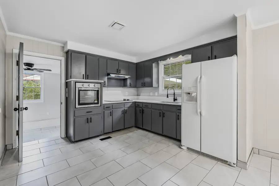 1347 Gibson Dr, Clarksville, TN 37043 - #3