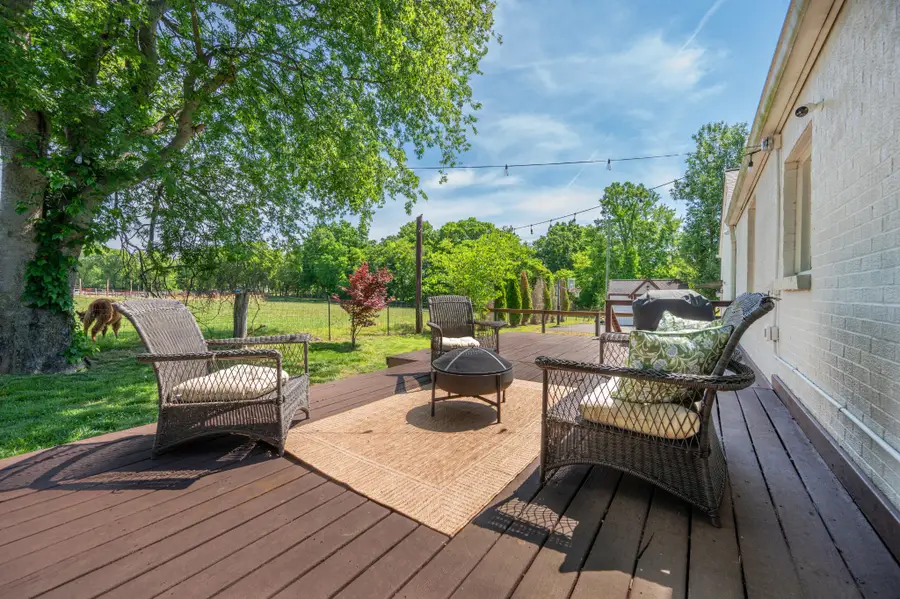 209 Academy Rd, Lebanon, TN 37087 - #2
