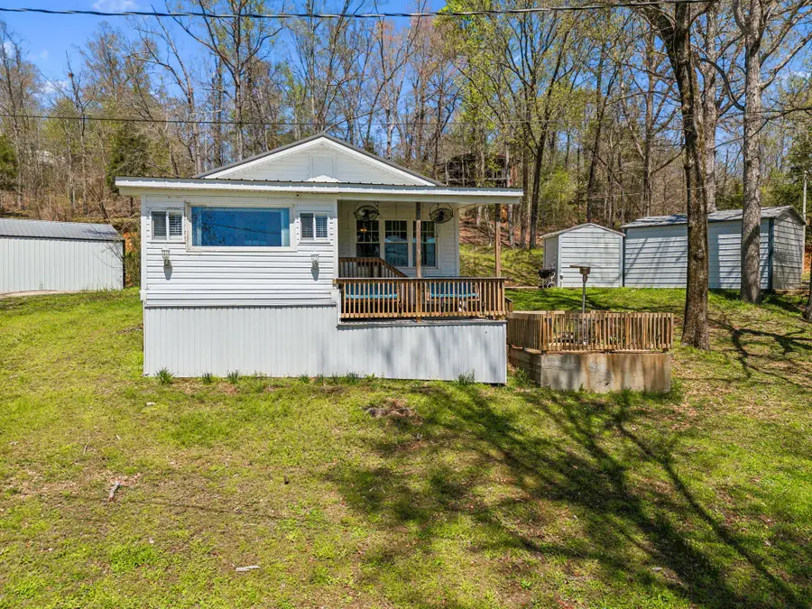 11460 Crooked Creek Rd, Lobelville, TN 37097 - #2
