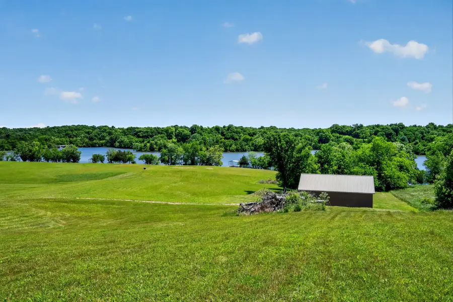 404 Lakeview Rd, Gallatin, TN 37066 - #3